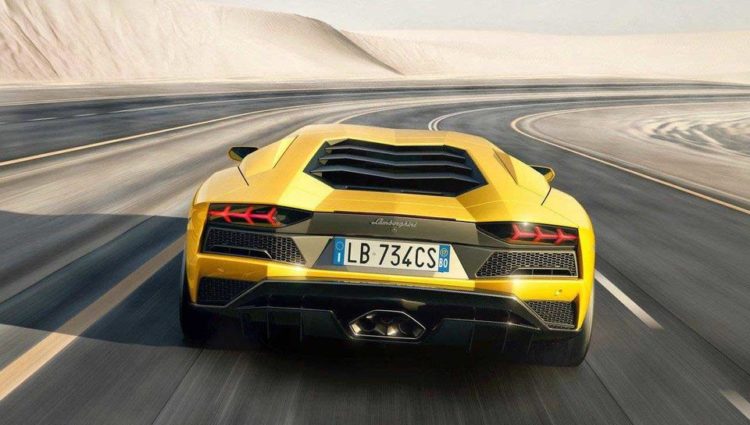 Lamborghini catches fire in Ras Al Khaimah