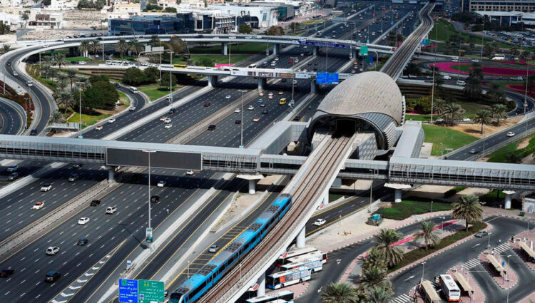 Dubai Metro services resume following ‘technical malfunction’