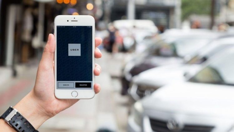 Emirates inks Uber partnership to offer airport transfer deals