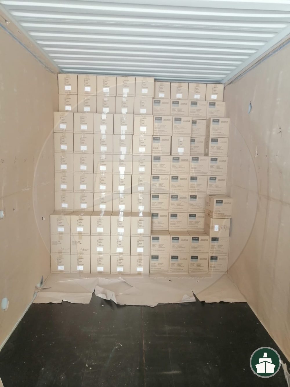 Cross stuffing operation in progress at Jebel Ali — PSS Lines Shipping (08)