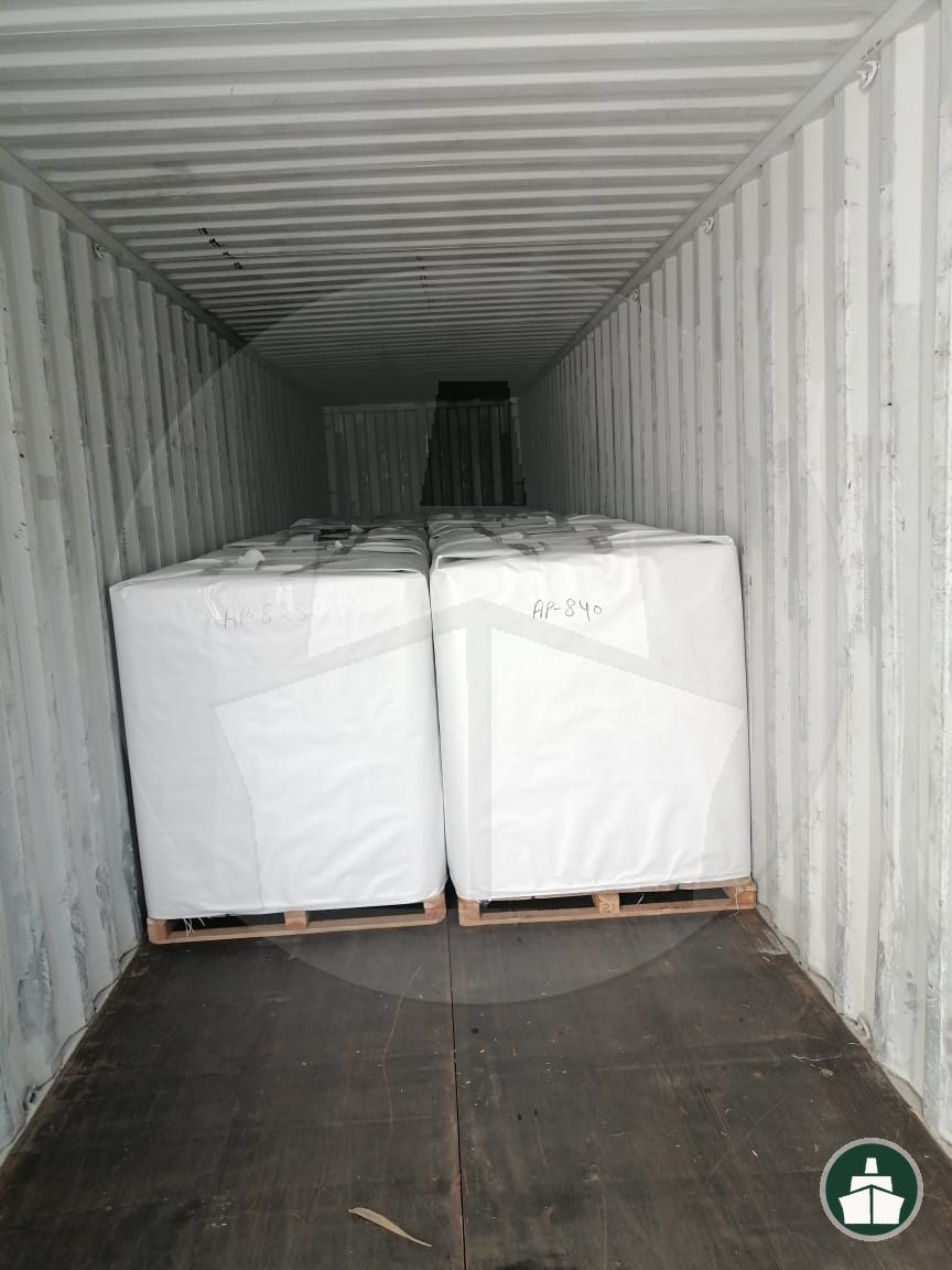 Cross stuffing operation in progress at Jebel Ali — PSS Lines Shipping (09)